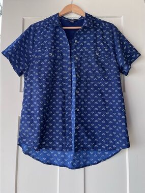 Eddie Bauer Women’s Navy Button-Up Shirt with Starburst Print Adventure Top